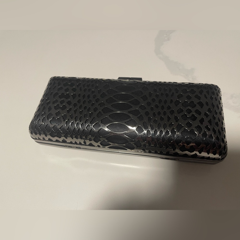 Bcbg clutch